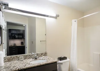 Candlewood Suites Hopewell - Fort Lee by IHG hotel thumbnail 3