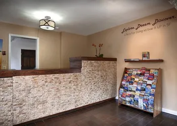 Civic Center Inn hotel thumbnail 2