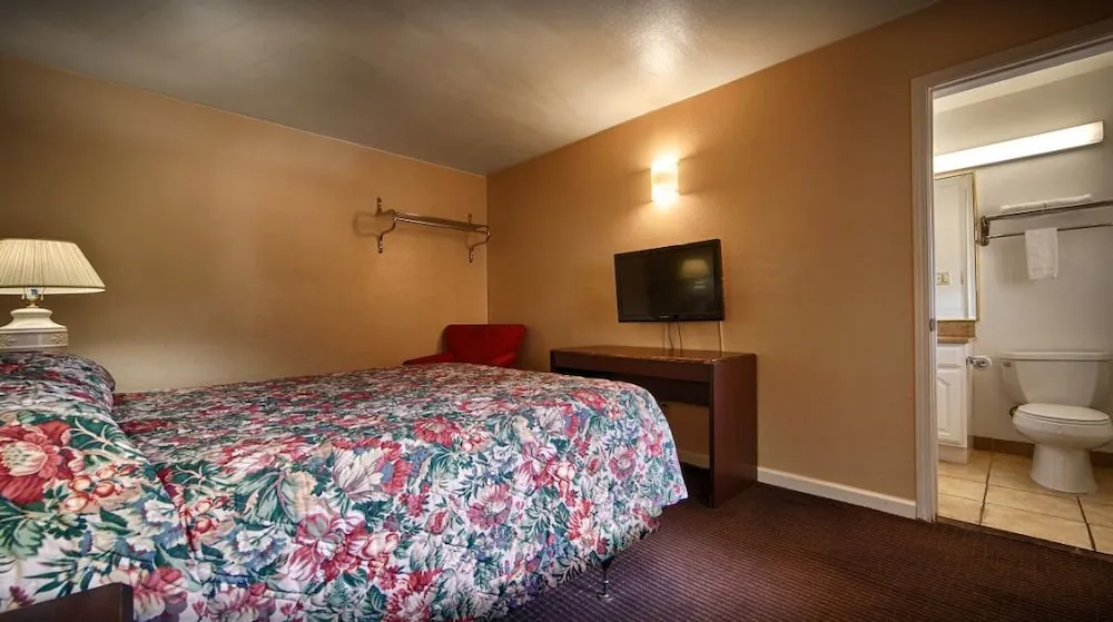 Civic Center Inn hotel detail image 6