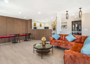 La Luna Inn, an Ascend Collection Hotel hotel thumbnail 2