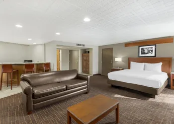Best Western Plus Boomtown Casino Hotel hotel thumbnail 4