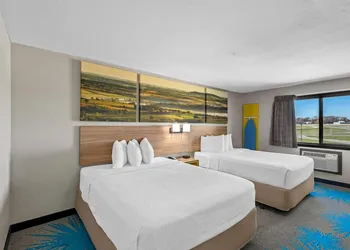 Days Inn & Suites by Wyndham Des Moines Airport hotel thumbnail 8
