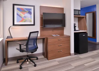 Holiday Inn Express New Orleans - Arts District by IHG hotel thumbnail 8
