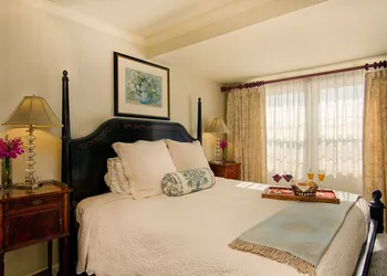 Saybrook Point Resort & Marina hotel thumbnail 5