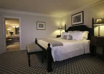 Saybrook Point Resort & Marina hotel thumbnail 8