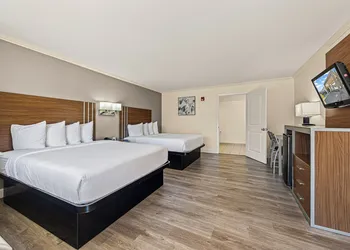 Heritage Inn Express Roseville hotel thumbnail 8