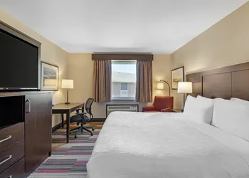 Best Western Plus Stoneridge Inn & Conference Centre hotel thumbnail 6
