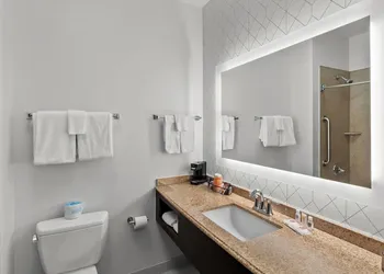 Comfort Suites Simpsonville - Greenville hotel thumbnail 8