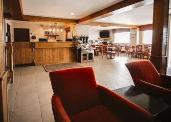 Travelodge Suites by Wyndham Regina / Eastgate Bay hotel thumbnail 3
