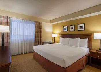 Travelodge Suites by Wyndham Regina / Eastgate Bay hotel thumbnail 5