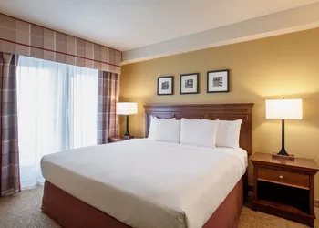 Travelodge Suites by Wyndham Regina / Eastgate Bay hotel thumbnail 8