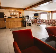 Travelodge Suites by Wyndham Regina / Eastgate Bay hotel detail image 3