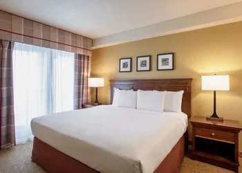 Travelodge Suites by Wyndham Regina / Eastgate Bay hotel thumbnail 8