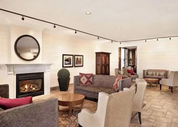 Ramada by Wyndham Cornwall hotel thumbnail 3