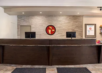 Ramada by Wyndham Cornwall hotel thumbnail 4