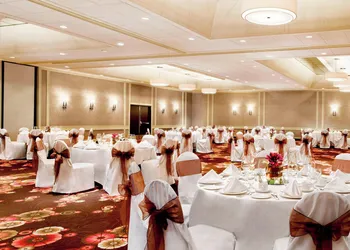Sheraton Cavalier Calgary Hotel hotel thumbnail 2