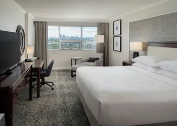 Sheraton Cavalier Calgary Hotel hotel thumbnail 8