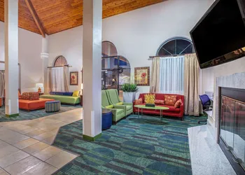 Baymont by Wyndham Tehachapi hotel thumbnail 2