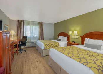 Baymont by Wyndham Tehachapi hotel thumbnail 4