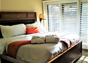 Park Regency Resort hotel thumbnail 4
