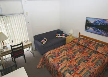 Alexandra Hotel hotel thumbnail 4