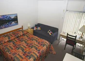 Alexandra Hotel hotel thumbnail 5