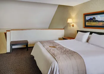 Lakeview Inns & Suites - Hinton hotel thumbnail 2