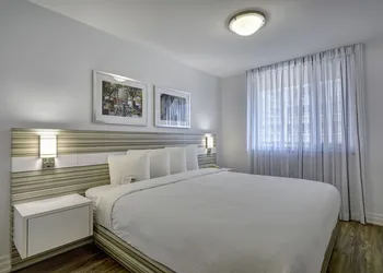 Town Inn Suites Hotel hotel thumbnail 4