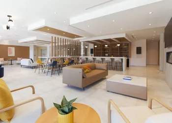 Strata Hotel hotel thumbnail 2
