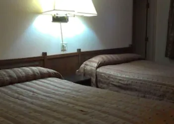 Sunset Inn hotel thumbnail 6