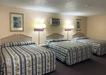 Seminole Inn hotel thumbnail 6