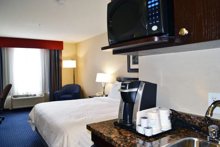 Holiday Inn Express Hotel & Suites Edson by IHG hotel detail image 2