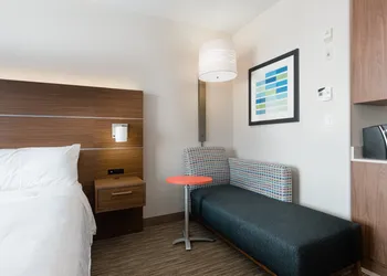 Holiday Inn Express & Suites Grande Prairie by IHG hotel thumbnail 3