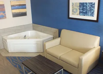Holiday Inn Hotel & Suites Regina by IHG hotel thumbnail 6