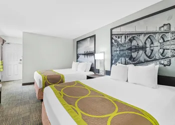 Super 8 by Wyndham Saskatoon Near Saskatoon Airport hotel thumbnail 7