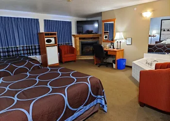 Super 8 by Wyndham Three Hills AB hotel thumbnail 7