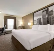 Super 8 by Wyndham Calgary Shawnessy Area hotel detail image 5
