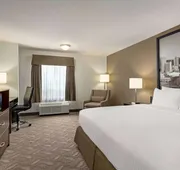 Super 8 by Wyndham Calgary Shawnessy Area hotel detail image 7