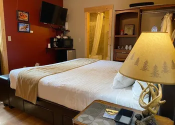 Twisp River Suites hotel thumbnail 6