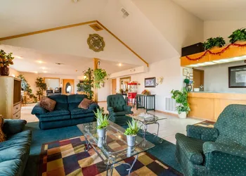 HomeTown Inn By OYO Texhoma, OK hotel thumbnail 7