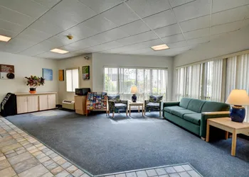 Motel 6 Warwick, RI - Providence Airport - I-95 hotel thumbnail 2