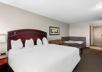 SureStay Hotel by Best Western Bassano hotel thumbnail 5