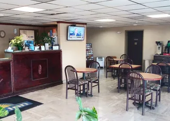 Days Inn by Wyndham Morehead hotel thumbnail 2