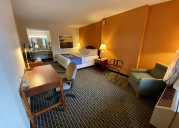 Days Inn by Wyndham Morehead hotel thumbnail 7