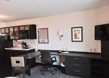 Candlewood Suites Youngstown W I-80 Niles Area by IHG hotel thumbnail 8