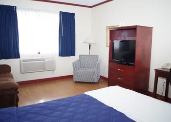 Causeway Bay Hotel Sparwood hotel thumbnail 2