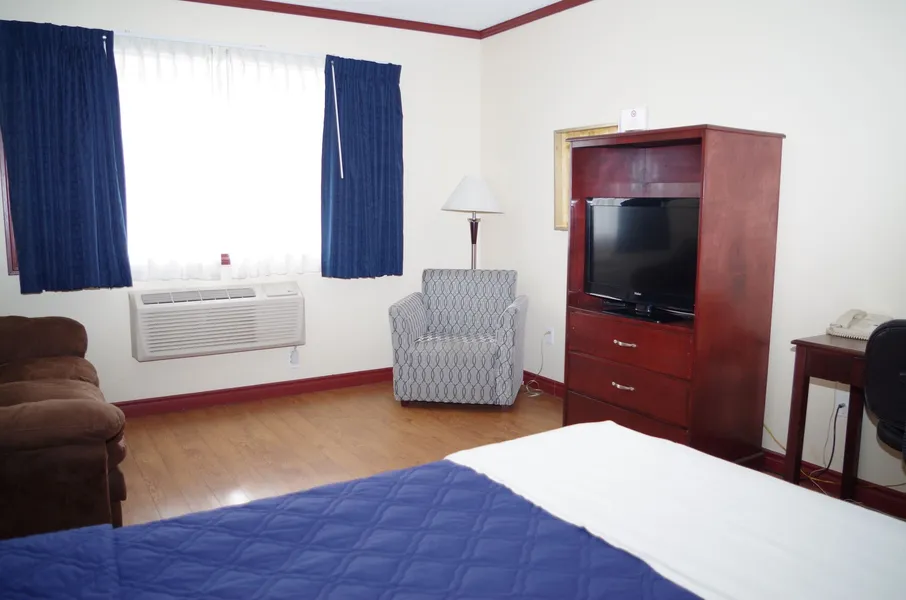 Causeway Bay Hotel Sparwood hotel detail image 2