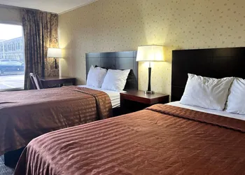 Travelodge by Wyndham Seymour hotel thumbnail 5