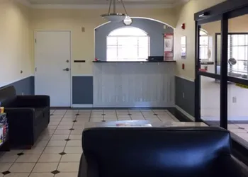Motel 6 Tyler, TX hotel thumbnail 3
