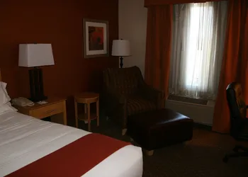 Holiday Inn Express Stockton Southeast by IHG hotel thumbnail 3